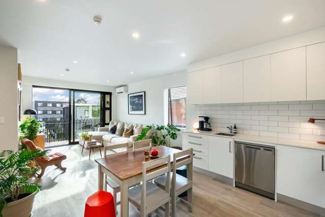 Top Floor | North Facing
