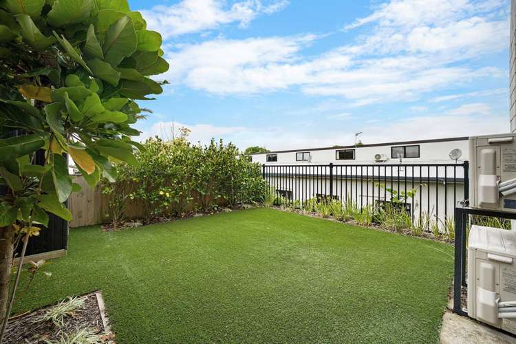 13/10 Willcott Street 1727_12