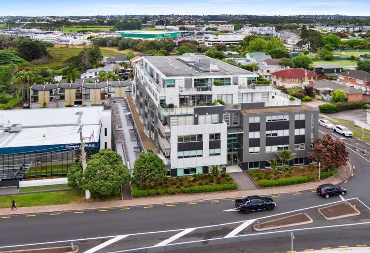 Unit 2, 4/31 Northcroft Street_0