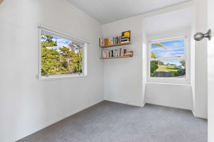 2 Barr Road Mahurangi West_12