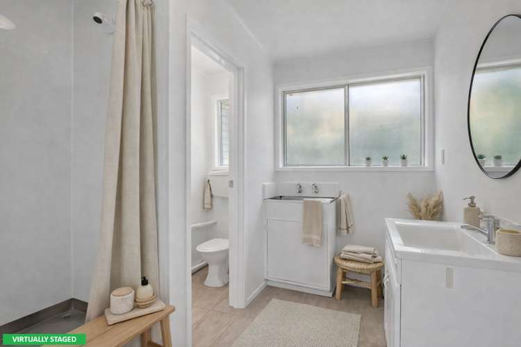 2/33 Grassways Avenue Pakuranga Heights_5