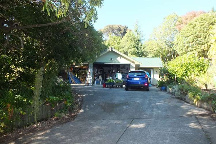 223 Middle Road Pigeon Bay_21