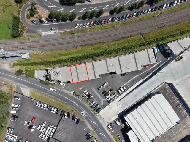 2/4 Clemow Drive Mt Wellington_2