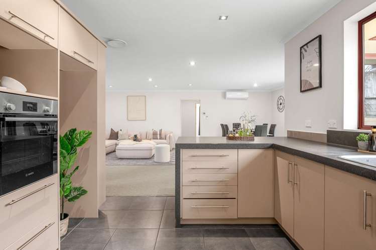 1 Farleigh Close Huntington_4