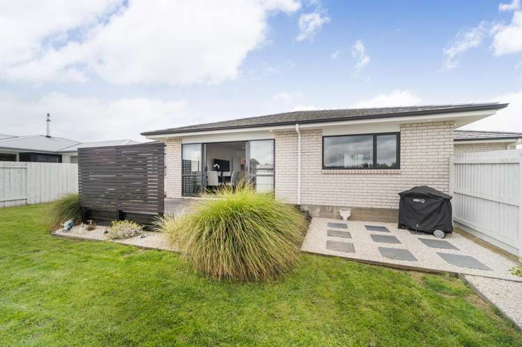 6 Wescombe Grove Feilding_21