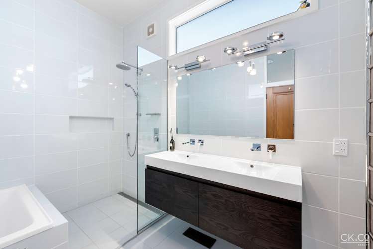 17 Saint Albans Grove Woburn_13