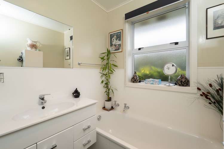 12 Mcnicol Crescent Allenton_15