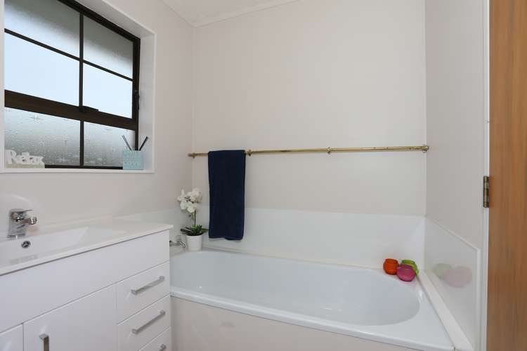 153a High Street Bulls_16