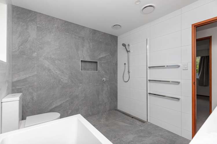 21 Davie Street Hokitika_12