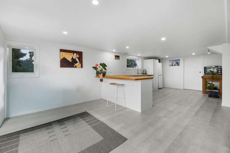 14 Sherwood Avenue Te Atatu South_12