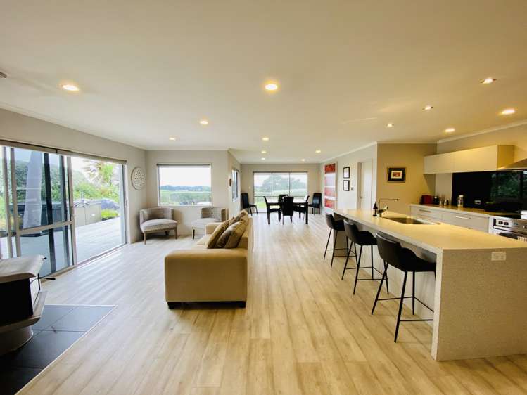 173 Sealy Road Omata_9