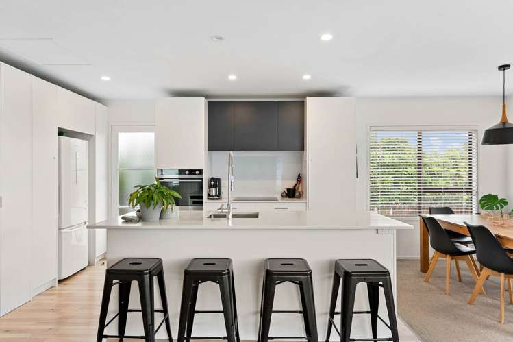 1/11 Longreach Drive Sunnyvale_5