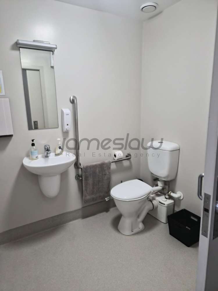 Ground Floor Office/327 Beach Road Campbells Bay_9