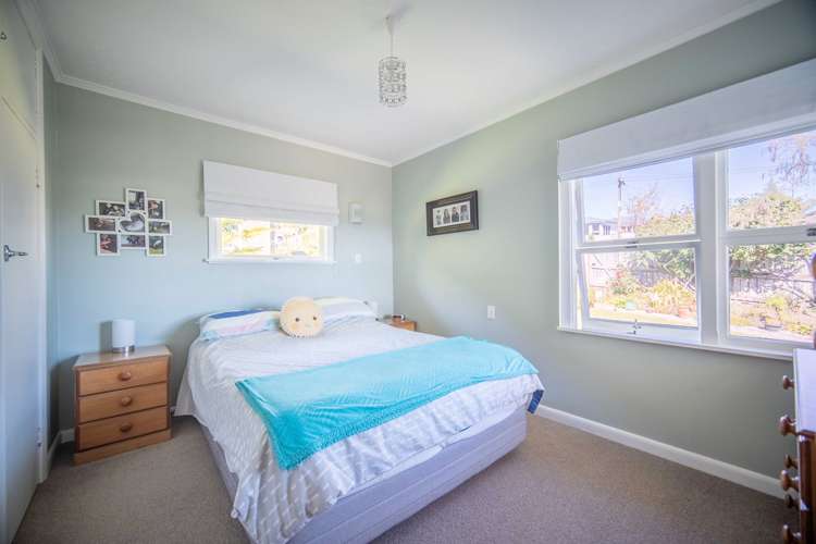 31 Maitland Avenue Stoke_16