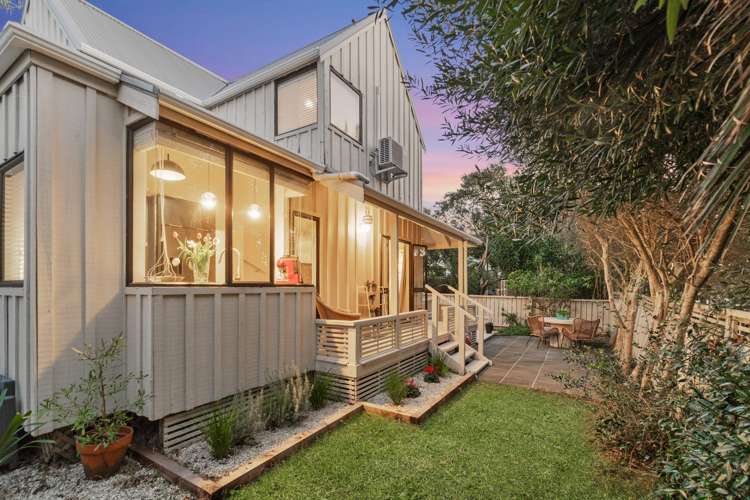 3/24 Aramoana Avenue Devonport_24