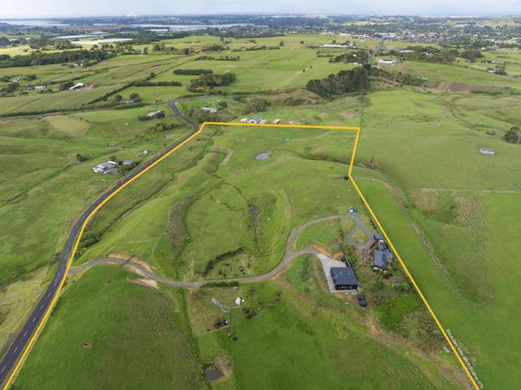 49 Honey Road Waiuku_6