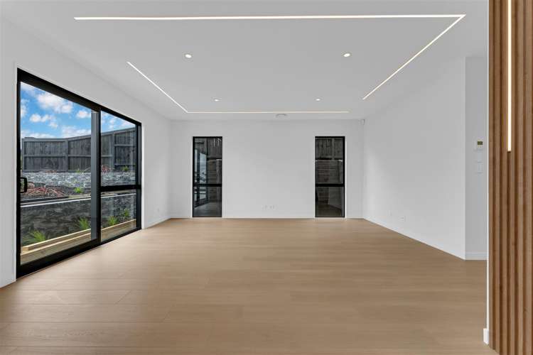 6 Hutukawa Drive Beachlands_28