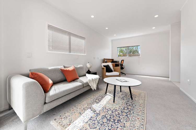 18/10 Gerard Way Saint Johns_10