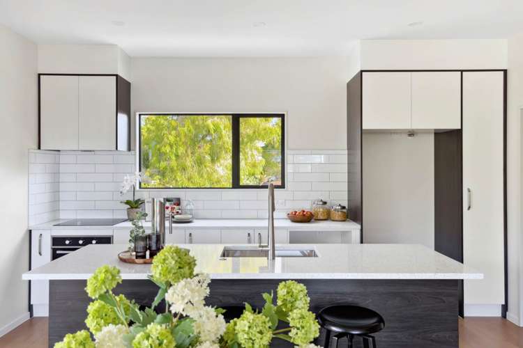 4 & 5/21 Erima Avenue Pt England_7