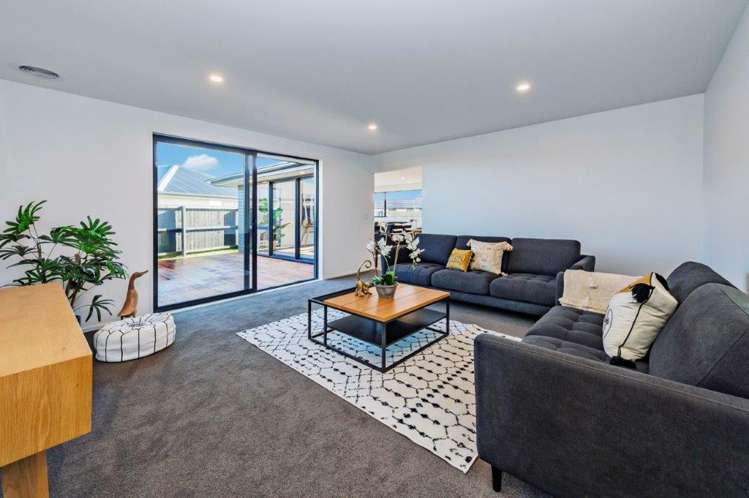 34 Halpin Drive Lincoln_11