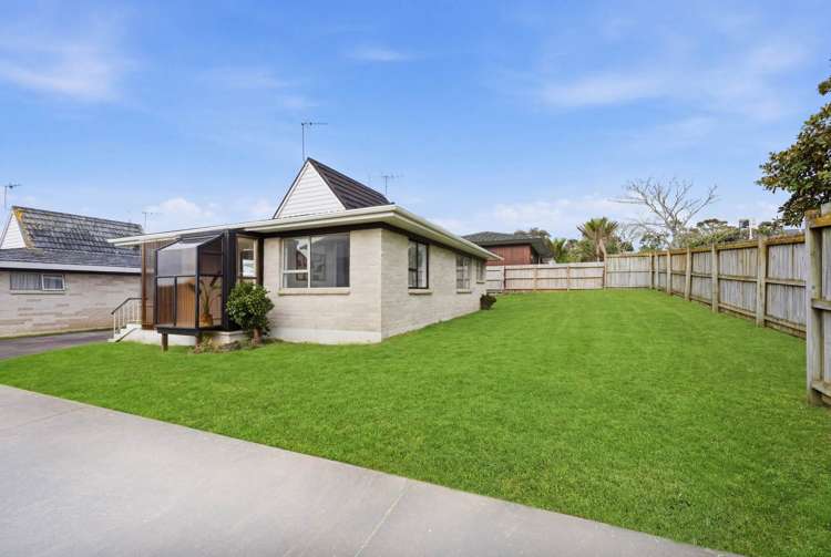 1/103 Glenmore Road Sunnyhills_14