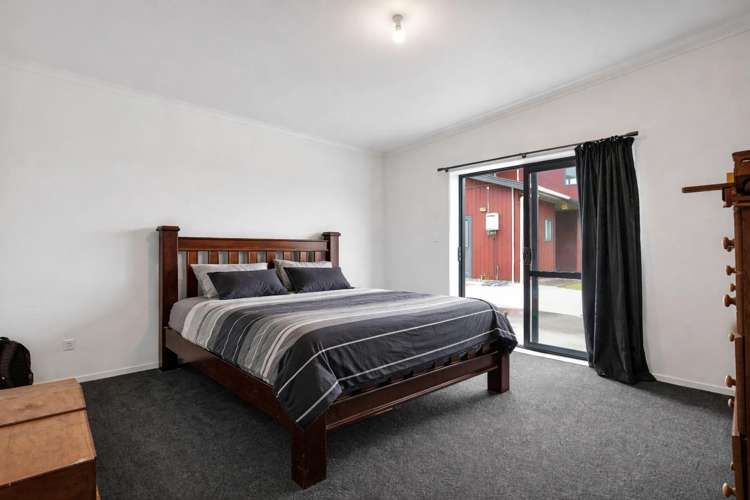 1544 South Road Manutahi_21