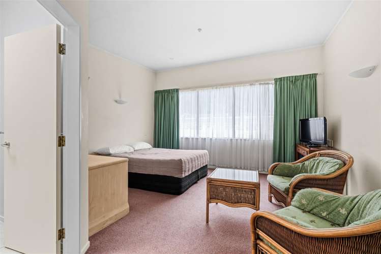 17-19 Pharazyn Street Melling_7