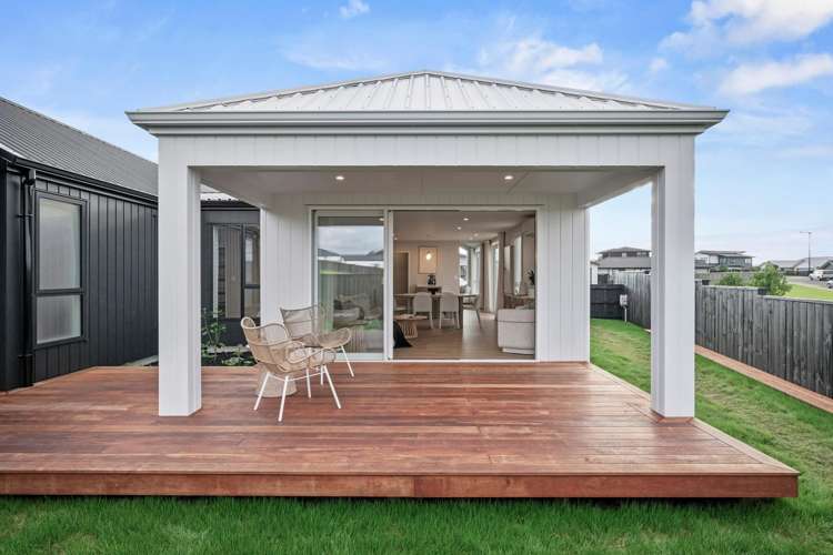 42 Opouatu Avenue Glenbrook_13