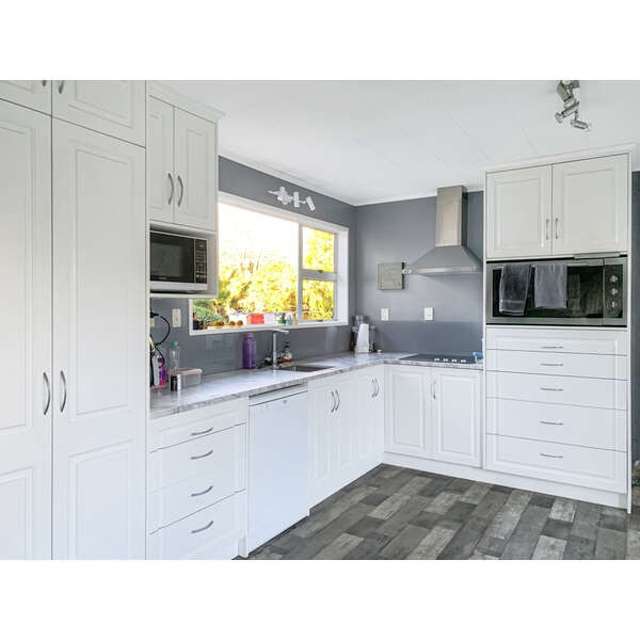 1133 Queen Street East 10516_2