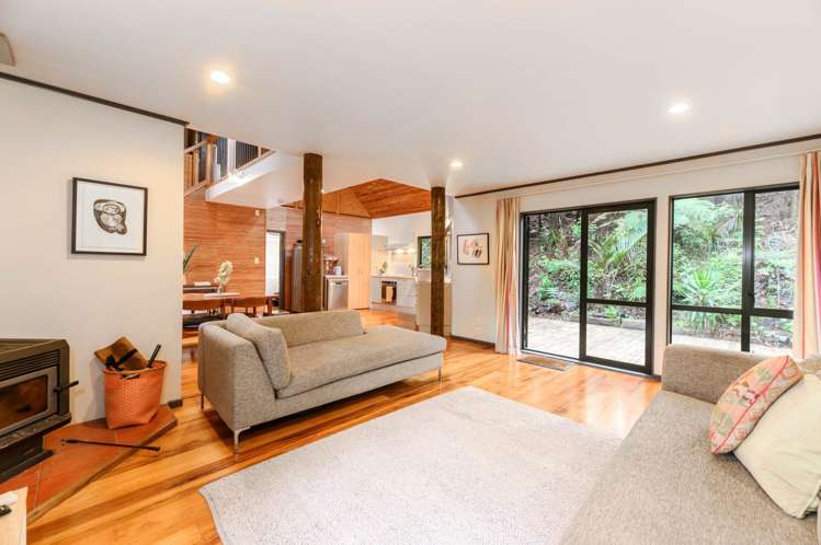 8 Kauri Loop Road Oratia_2