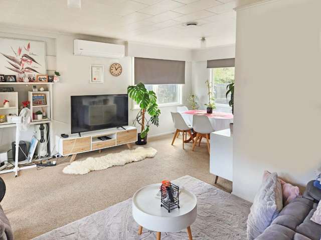 54 Parkway 10629_2