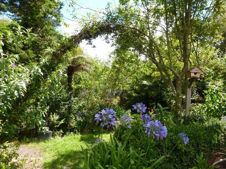 6 Newcastle Street Waimangaroa_13