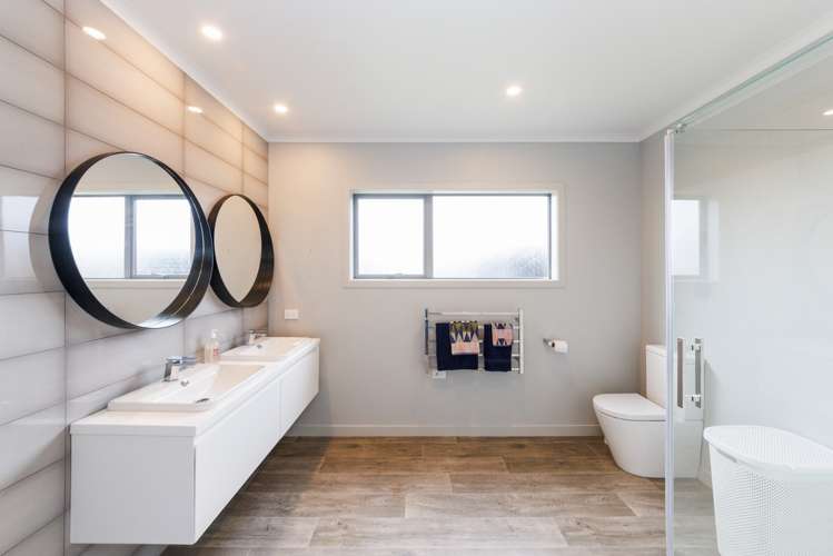 10 Mediterranean Grove Fitzherbert_4