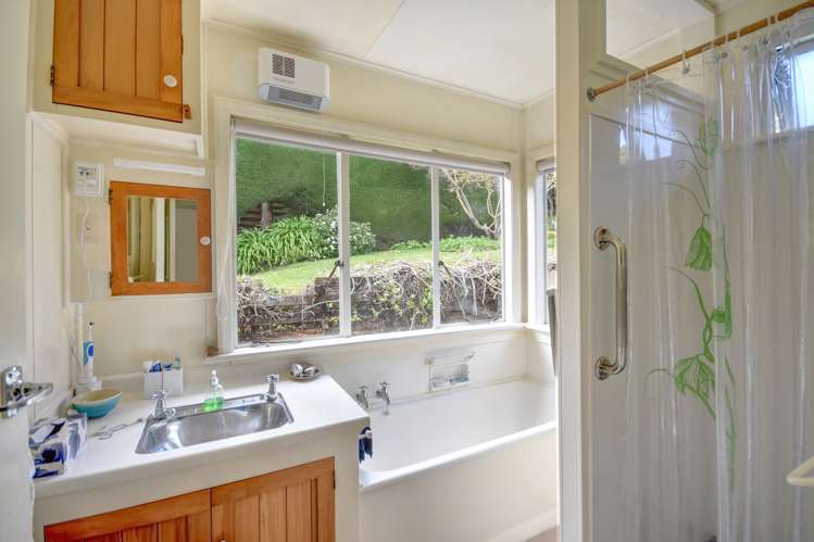 30 Marine Parade Macandrew Bay_11