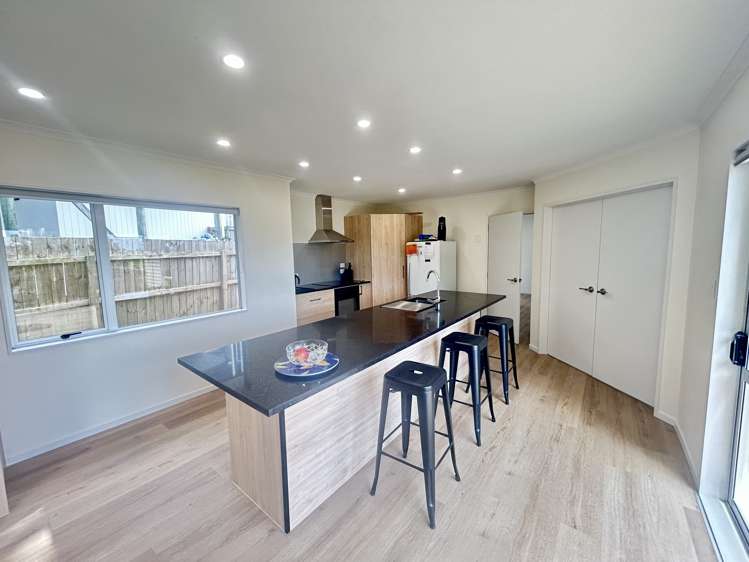 A52 Carlisle Rd Browns Bay_5