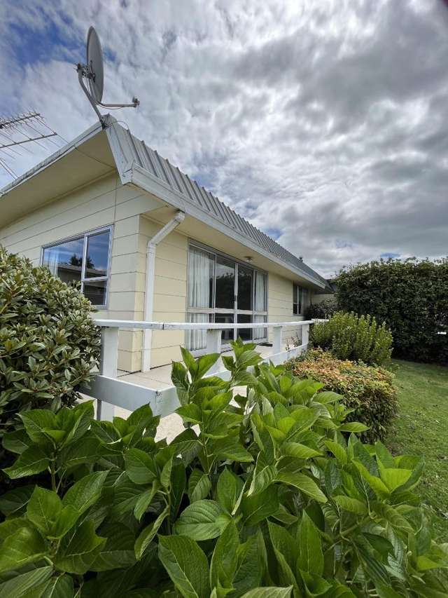 Spacious 3 bedroom in Acacia Bay