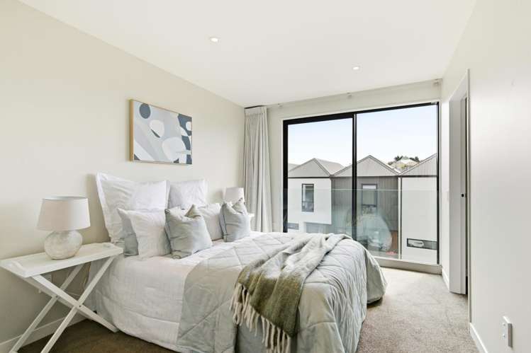 20/6 Oswald Crescent Paparangi_6