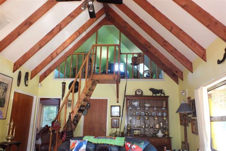 223 Middle Road Pigeon Bay_5