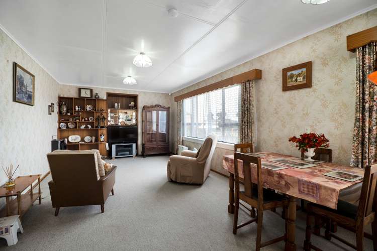 52 Wilson Street Hawera_6