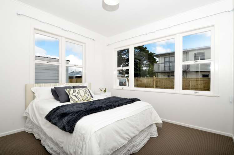 11 Woodford Avenue Henderson_7