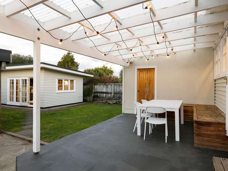 71 Jellicoe Drive Hamilton East_15