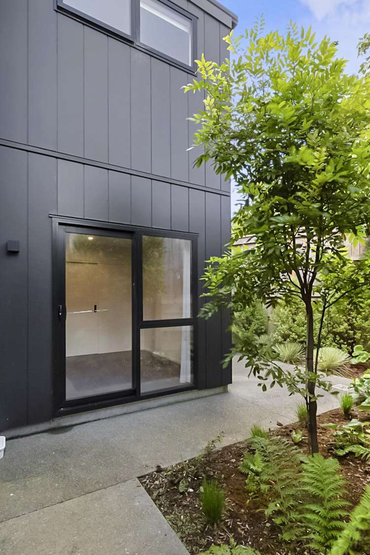 30c Waiwaka Terrace Strandon_14