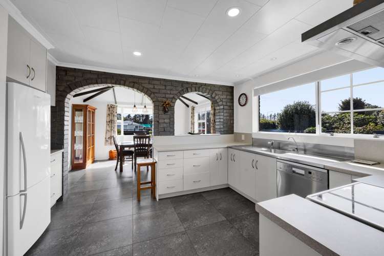5 Flint Road West Stratford_12