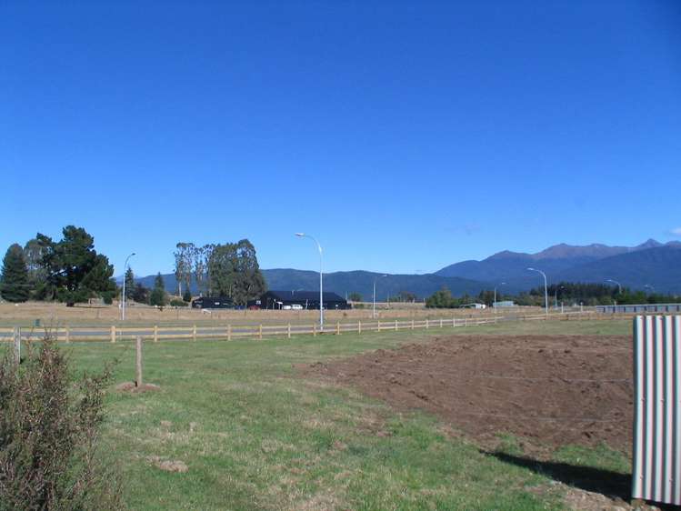 19 Alpine Drive Te Anau_7