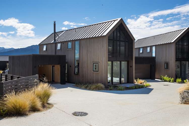 27 Falconer Rise Jacks Point_19