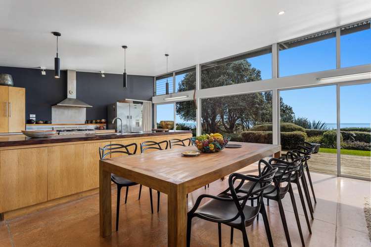 8 Thompson Road Waiotahe_15