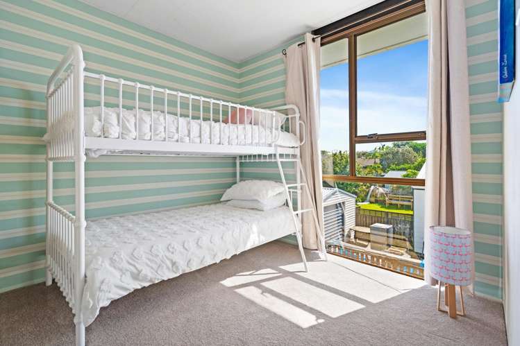 1 Shearwater Street One Tree Point_11