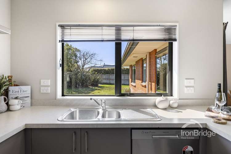 4 Warhol Place Rolleston_10