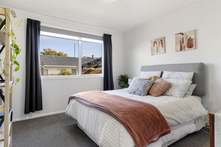 19 Holland Grove Richmond Heights_21