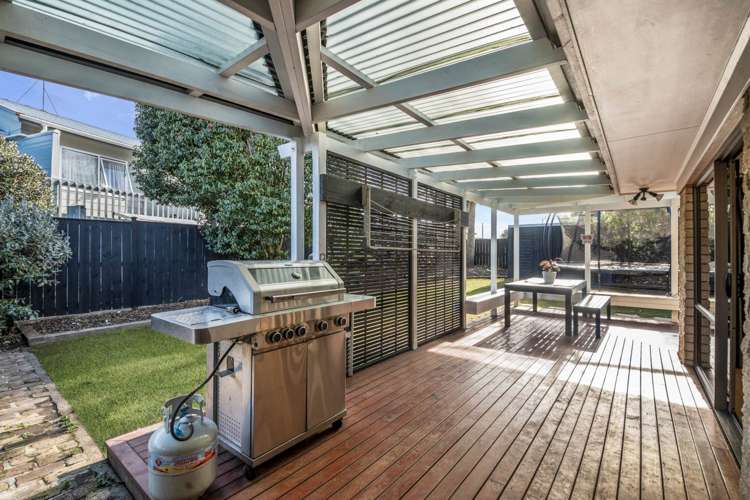 21 Sunningdale Street Wattle Downs_13